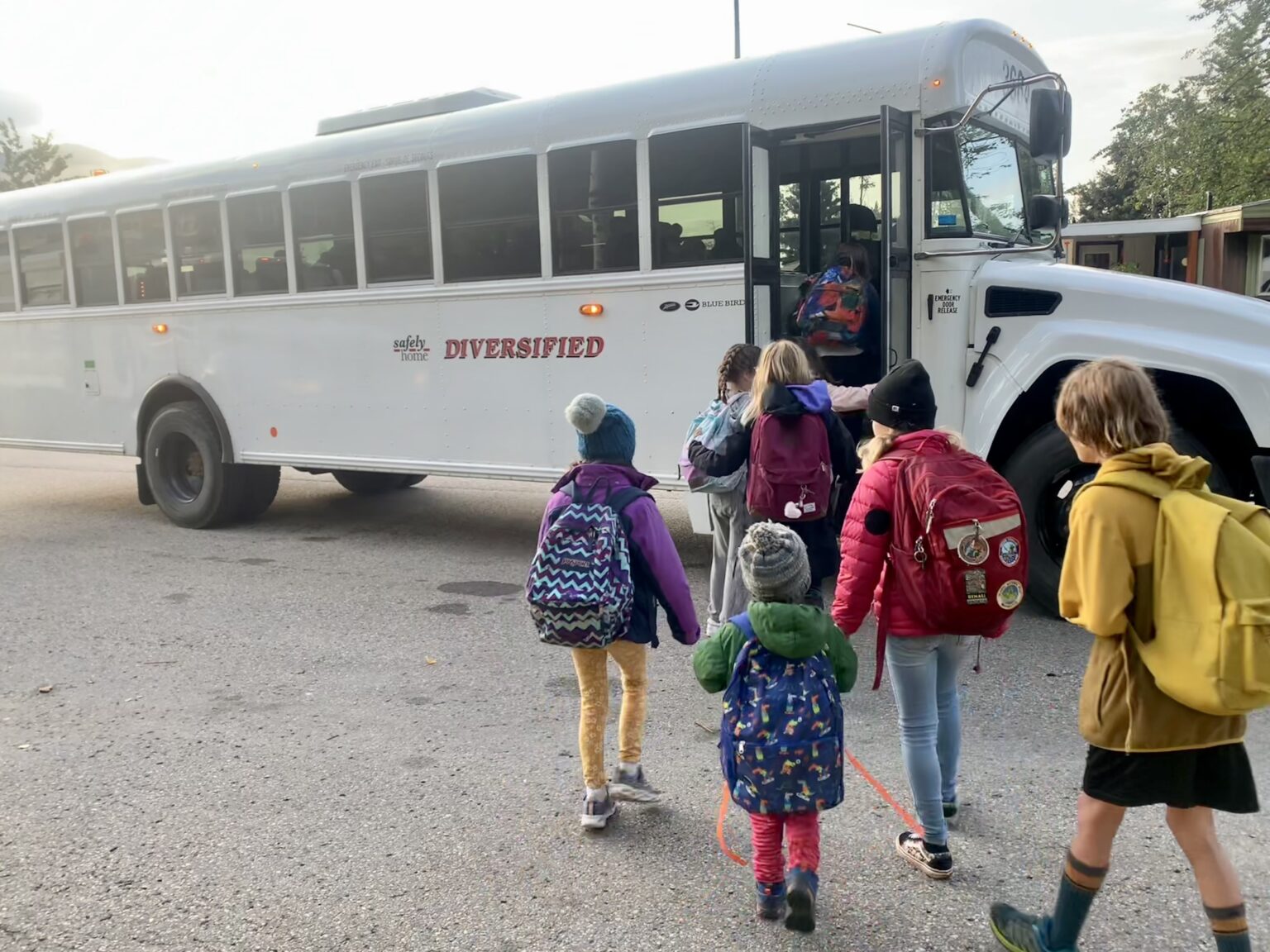 safety-features-of-school-bus-questioned-by-parents-news